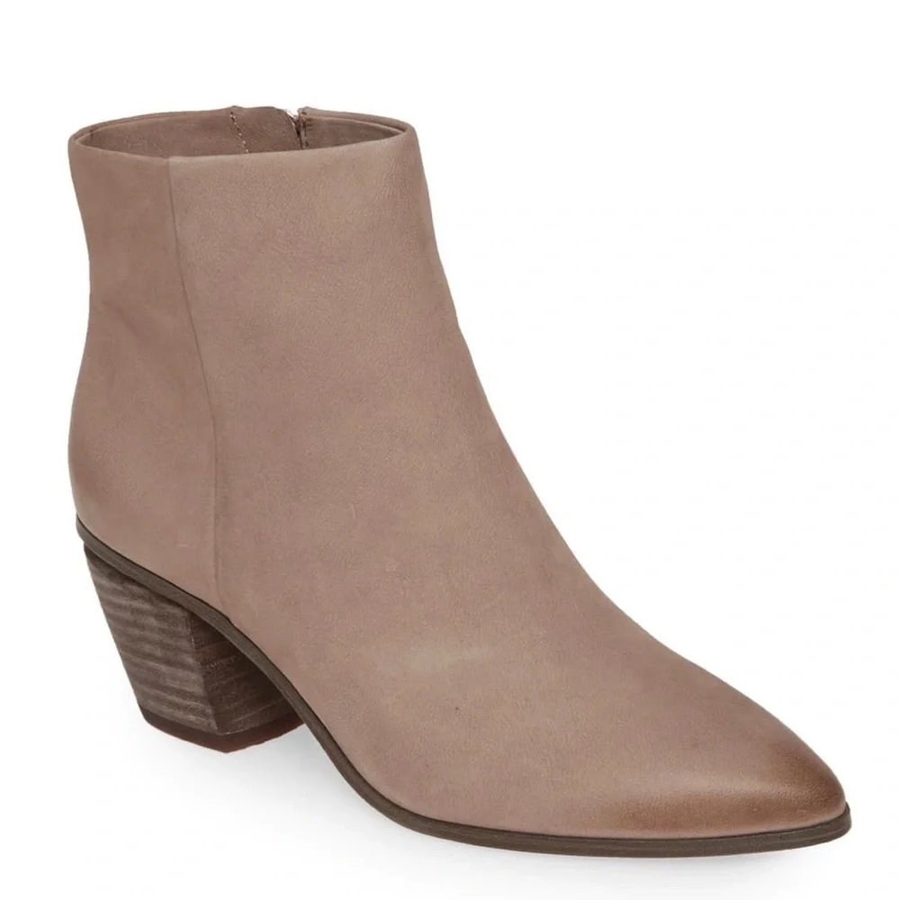 NIB Vince Camuto Grasem Pointy Toe Western Bootie - Picture 1 of 16